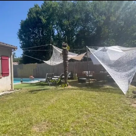 Maison Avec Piscine منزل للإقامة Saint-Sulpice (Oise)